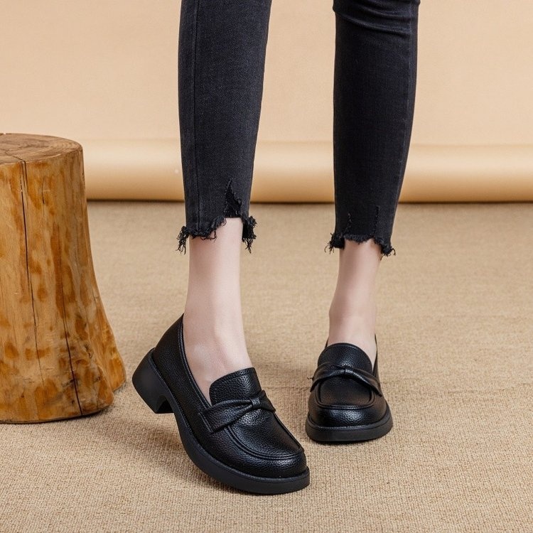 ShoeVault Mocassini con suola morbida, scarpe basse versatili in pelle antiscivolo con tacco basso, autunno 2025,_voghion.com