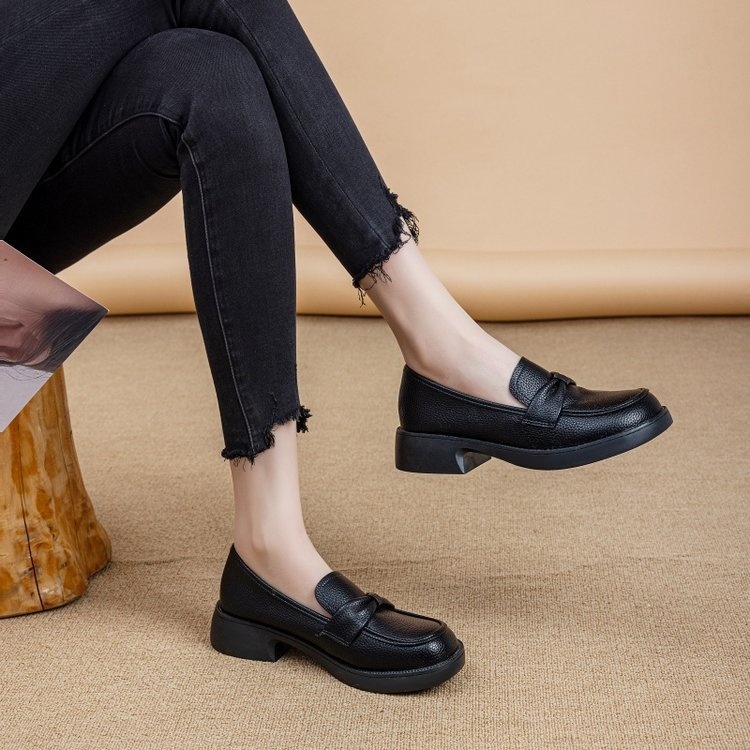 ShoeVault Mocassini con suola morbida, scarpe basse versatili in pelle antiscivolo con tacco basso, autunno 2025,_voghion.com