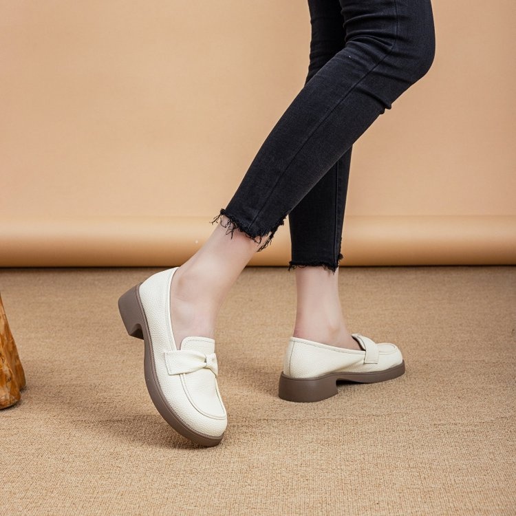 ShoeVault Mocassini con suola morbida, scarpe basse versatili in pelle antiscivolo con tacco basso, autunno 2025,_voghion.com