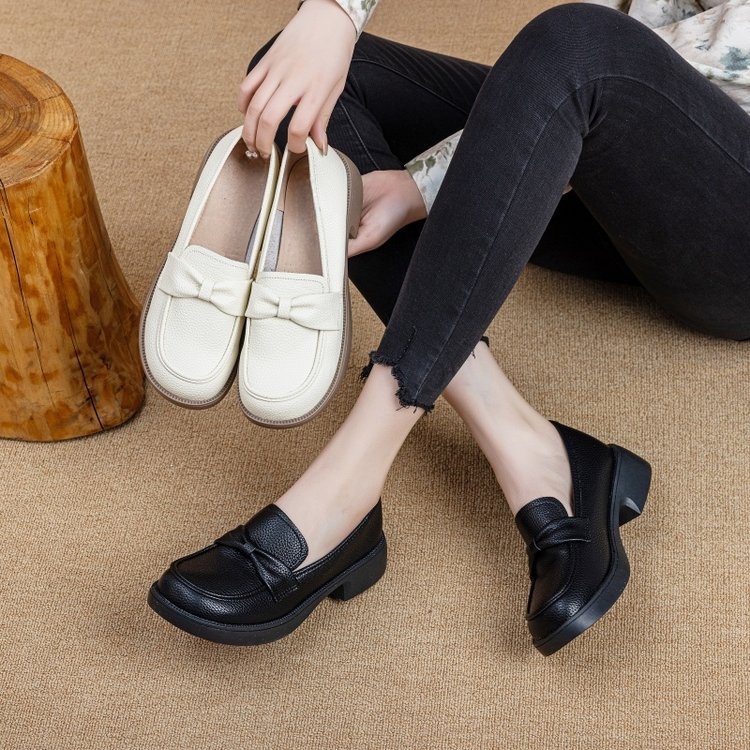 ShoeVault Mocassini con suola morbida, scarpe basse versatili in pelle antiscivolo con tacco basso, autunno 2025,_voghion.com