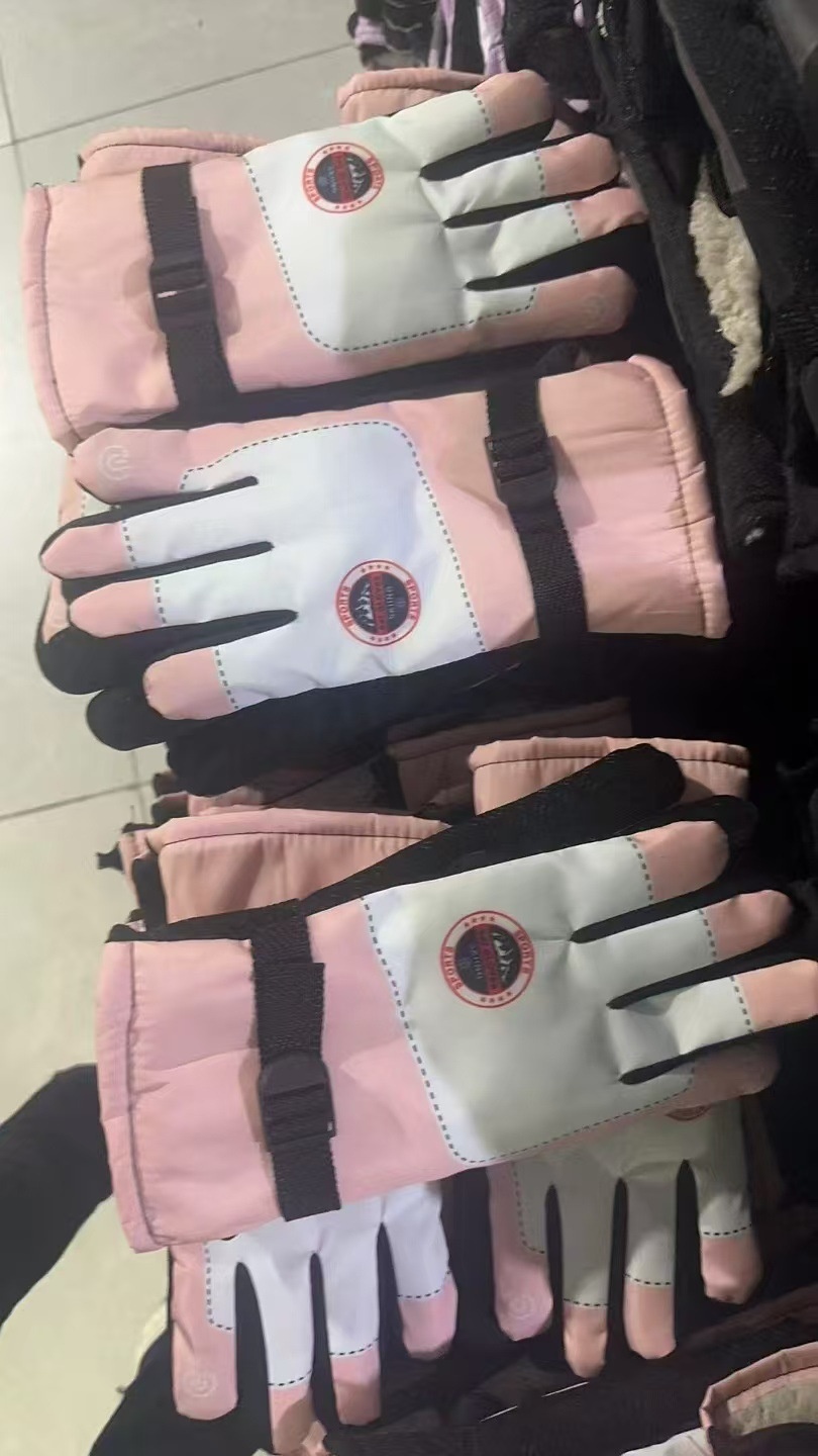001 Outdoor Sports Warm Winter Fleece-Lined Ski Thickened Waterproof Cycling Windproof Cold-Proof Gloves Wholesale_voghion.com