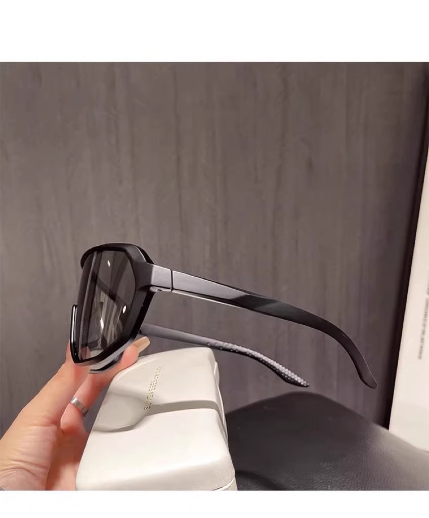 Gafas de sol para mujer 001 para ciclismo, montañismo y esquí al aire libre, resistentes al viento, con cambio de color y protección UV. Gratis._voghion.com