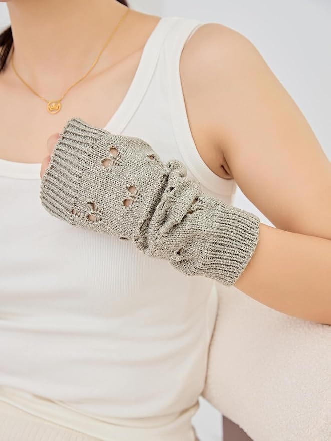 001 Heart-shaped Knitted Gloves Autumn Winter New Style Warm Arm Warmers Mid-length Ski Half-finger Wrist Guards Sleeves_voghion.com
