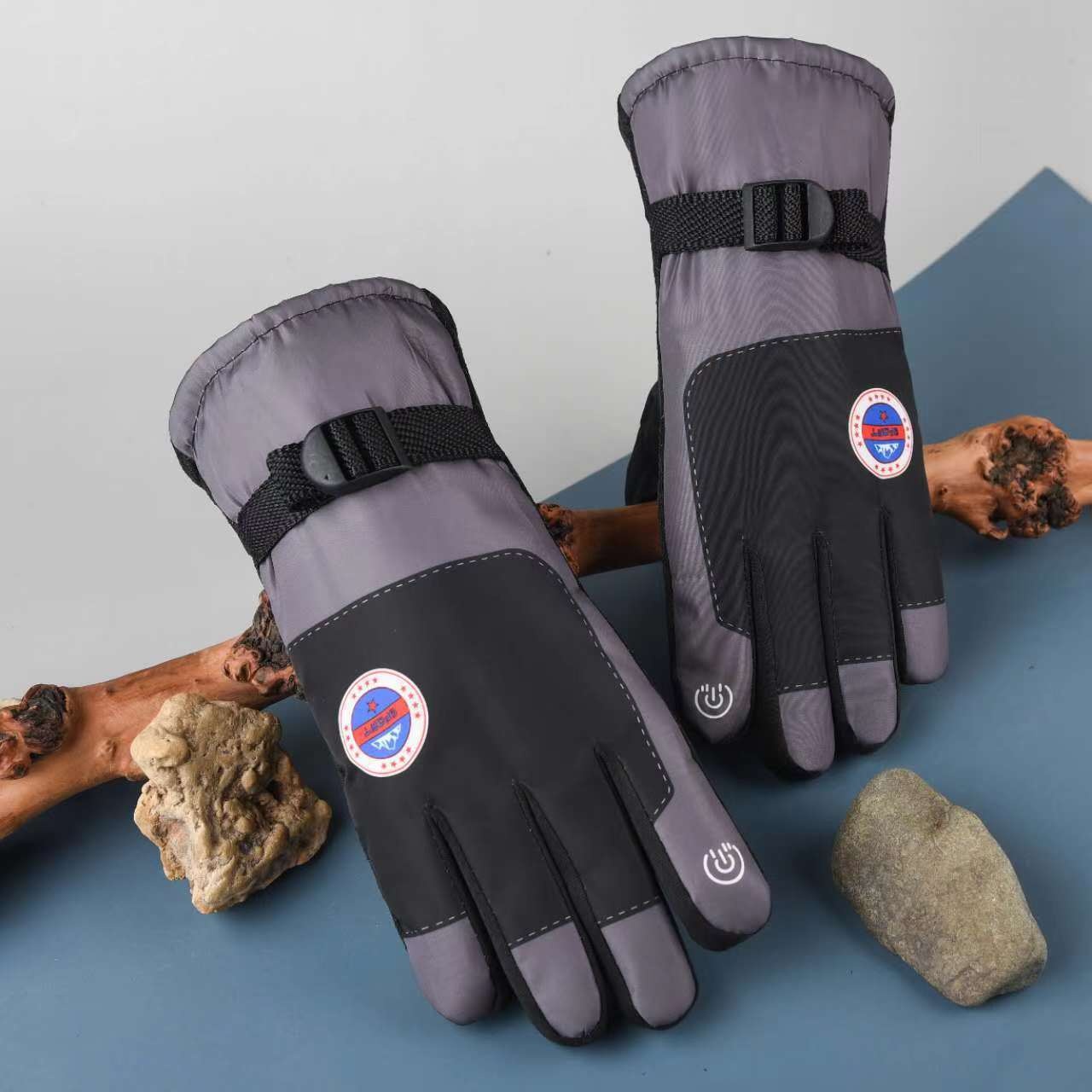 001 Outdoor Ski For Men And Women, Waterproof Sports Cycling Winter Warm Non-Slip Thickened Gloves_voghion.com