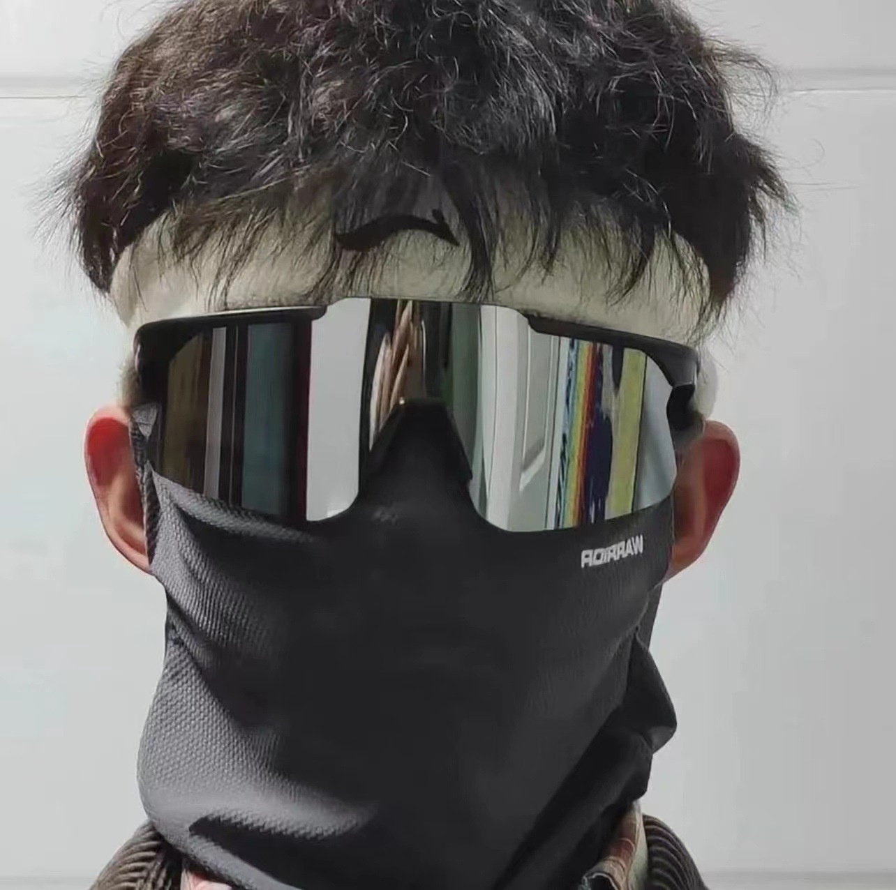 Gafas de ciclismo extragrandes para exteriores, ideales para montañismo, esquí y otras actividades al aire libre. Resistentes al viento, con protección UV y gafas de sol deportivas._voghion.com