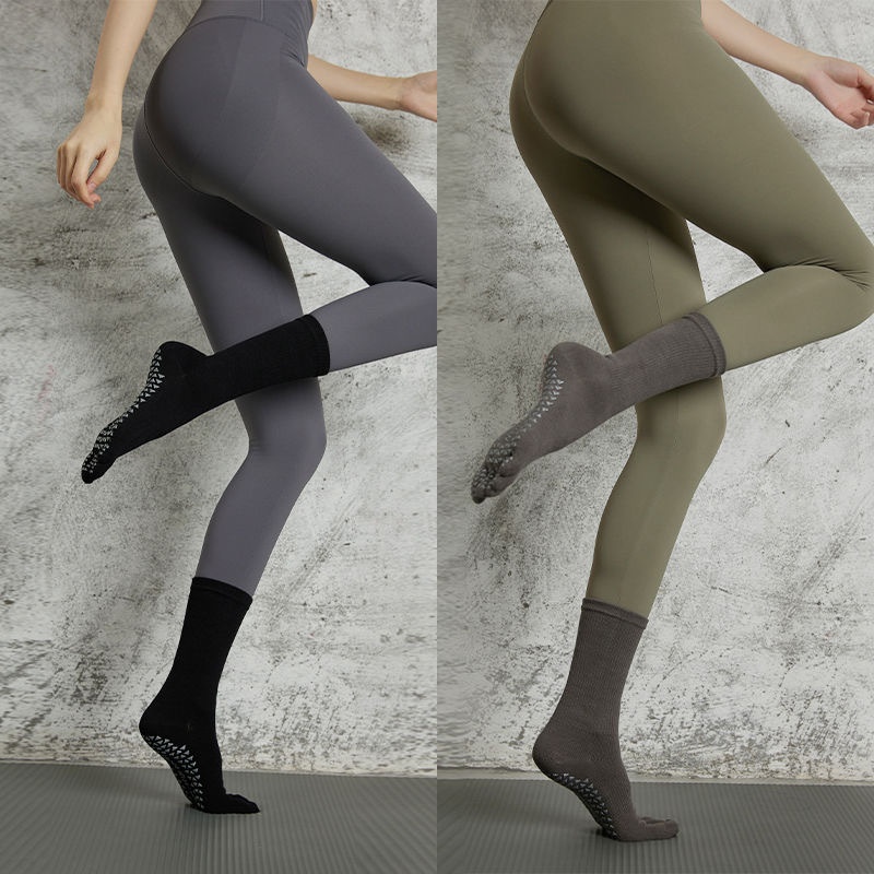 001 Long Tube Summer Professional Non-Slip Pilates Five-Toe Mid-Tube Yoga Sports Socks Fitness_voghion.com