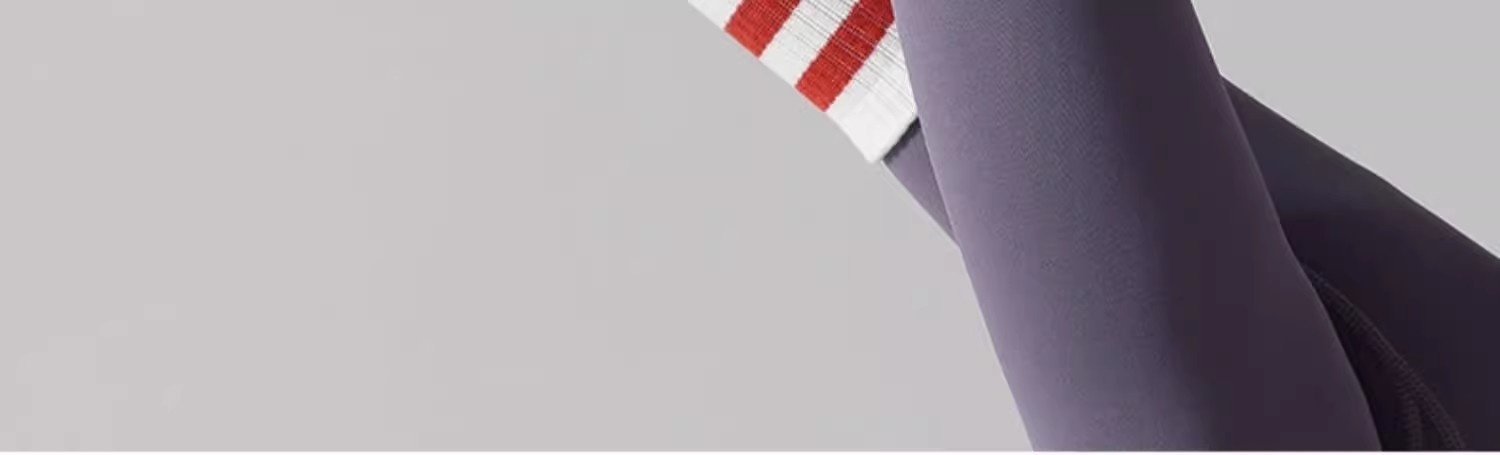 001 Yoga Damen Rutschfeste High-End Professionelle Indoor Pilates Fitness Sport Laufen Springseil Tanz Hohe Socken_voghion.com