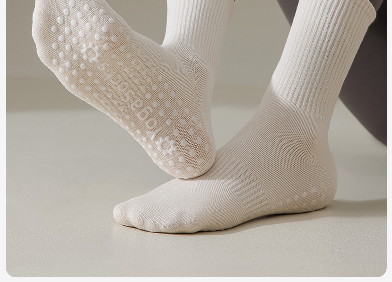 Chaussettes de sport mi-mollet en coton et silicone antidérapant, modèle 001 Yoga pour femmes, à porter avec un pantalon Shark ou une paire de chaussettes Zhuji._voghion.com