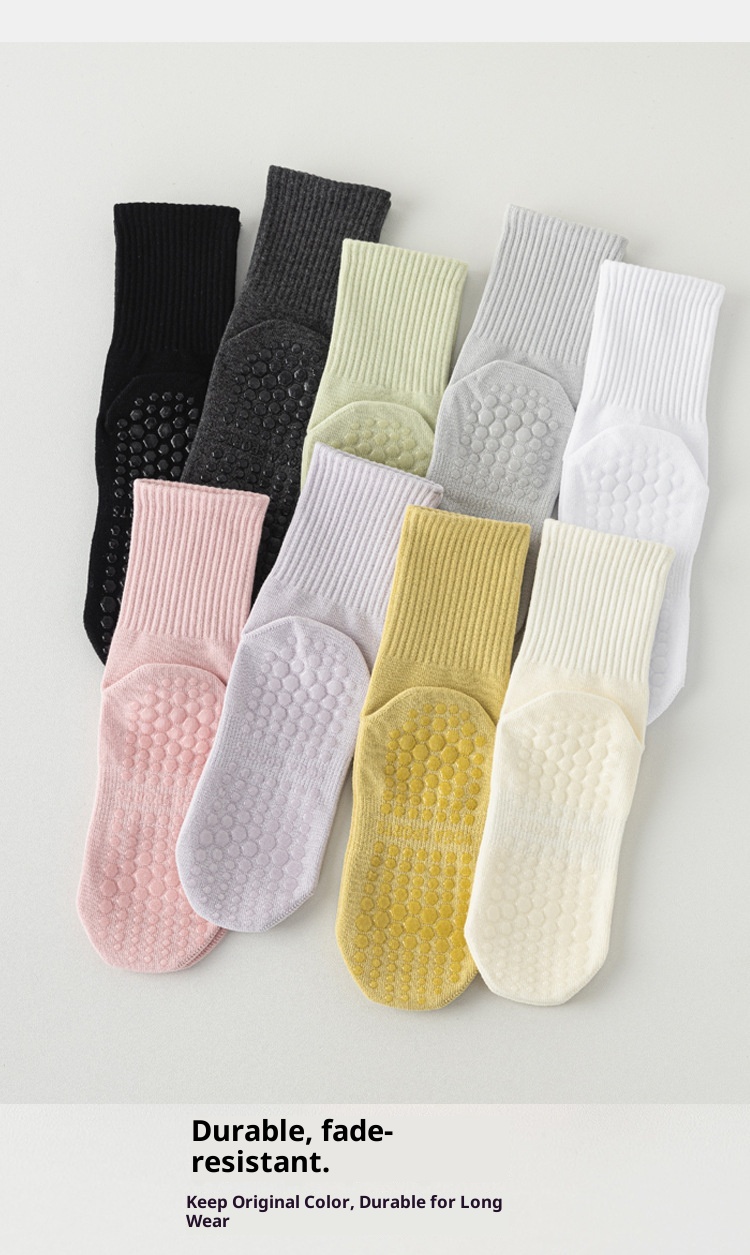 Chaussettes de yoga pour femmes, en coton, mi-mollet, idéales pour l'été, le fitness, la danse et le Pilates. Antidérapantes et sans coutures, elles sont parfaites pour le sport et le sol._voghion.com