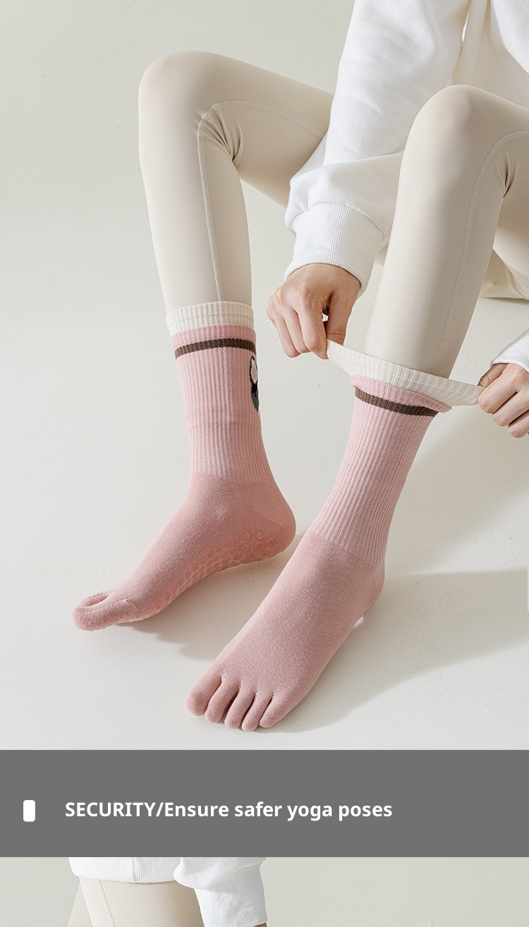 001 Kadınlar İçin Yoga Beş Parmaklı Sevimli Orta Baldır Fitness Dans Öğrencisi Silikon Kaymaz Nefes Alabilir Çoraplar_voghion.com