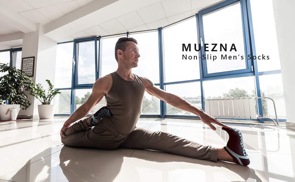 Chaussettes de yoga d'hiver 001 pour femmes, antidérapantes et respirantes, chaudes et confortables, en coton, avec picots adhésifs. Idéales pour le sport et les loisirs._voghion.com