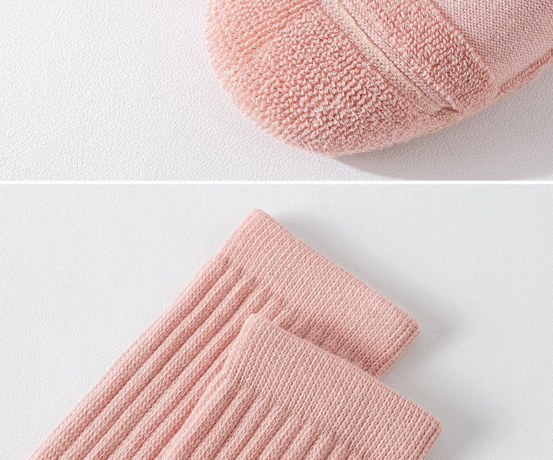 Chaussettes de sport 001 en pur coton pour femmes, idéales pour le Pilates et le yoga. Semelle antidérapante, mollet épais et sans couture, fabrication et vente en gros._voghion.com