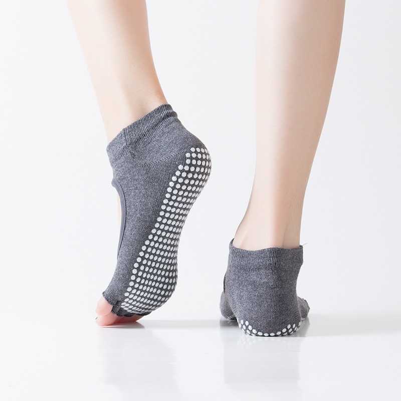 001 In Stock Direct Shipping Korean Hot Sale Open Back Yoga Five Toe Pointed Yogo Fitness Non-Slip Floor Socks_voghion.com