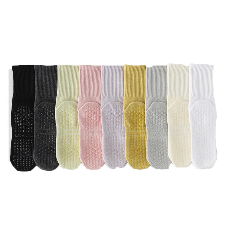 Chaussettes de yoga pour femmes, en coton, mi-mollet, idéales pour l'été, le fitness, la danse et le Pilates. Antidérapantes et sans coutures, elles sont parfaites pour le sport et le sol._voghion.com