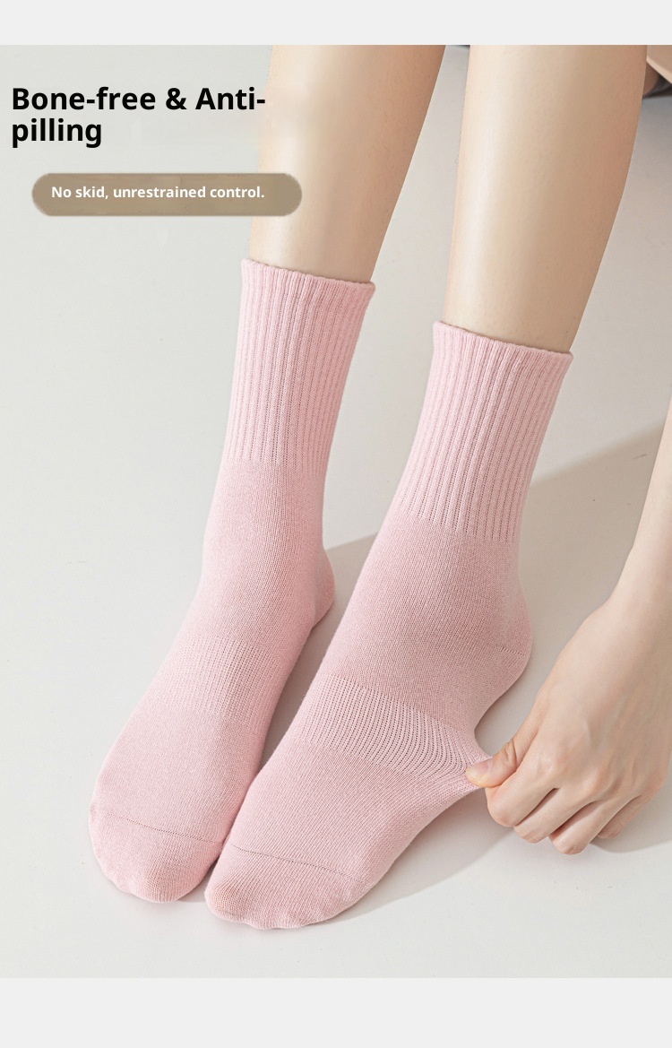 Chaussettes de yoga pour femmes, en coton, mi-mollet, idéales pour l'été, le fitness, la danse et le Pilates. Antidérapantes et sans coutures, elles sont parfaites pour le sport et le sol._voghion.com