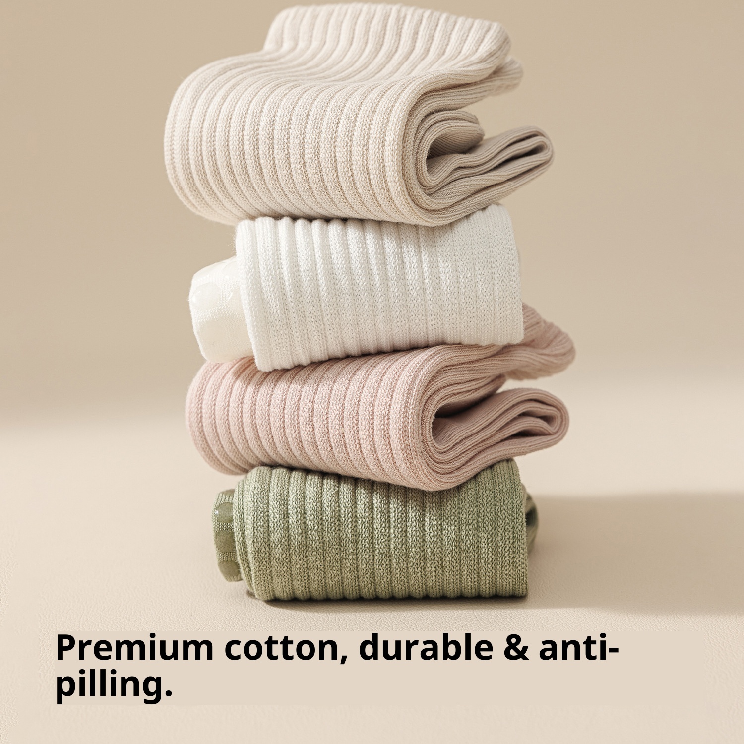 Chaussettes de sport mi-mollet antidérapantes pour femmes, idéales pour le yoga, le fitness et le Pilates. À porter avec un pantalon Shark._voghion.com