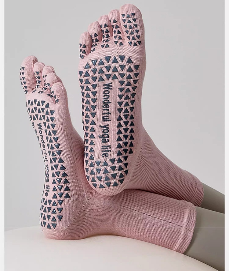 001 Five-Finger Yoga Non-Slip Profeional Women Mid-Calf Pilate Indoor Beginner Training Fitne Sport Toe Separator_voghion.com