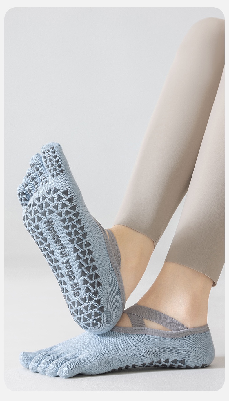 Chaussettes de yoga professionnelles à cinq orteils pour femmes, antidérapantes, idéales pour la danse, le pilates et le bateau._voghion.com