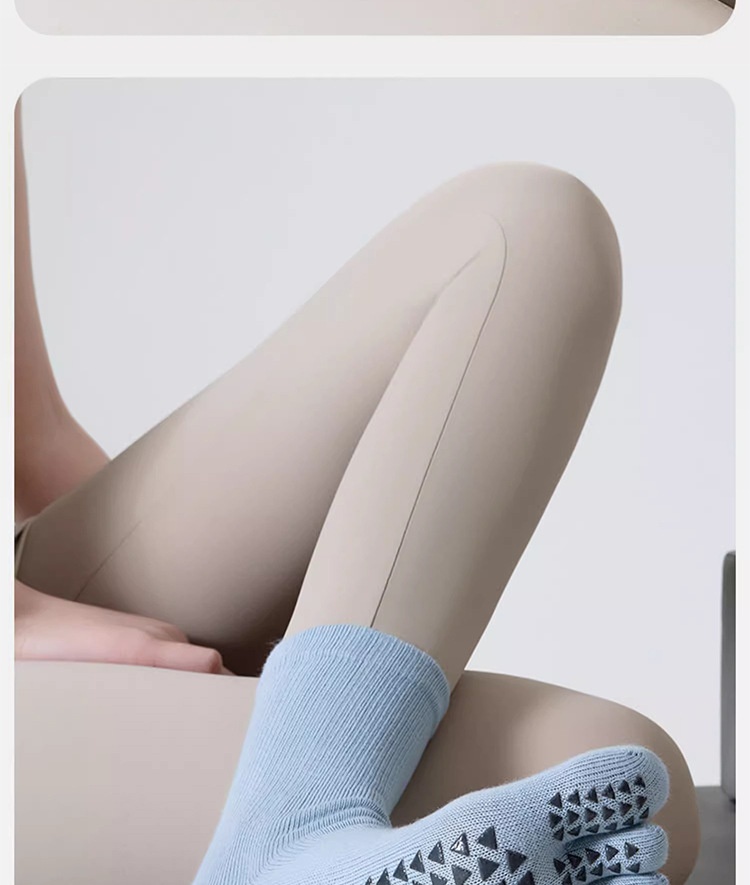 001 Five-Finger Yoga Non-Slip Profeional Women Mid-Calf Pilate Indoor Beginner Training Fitne Sport Toe Separator_voghion.com