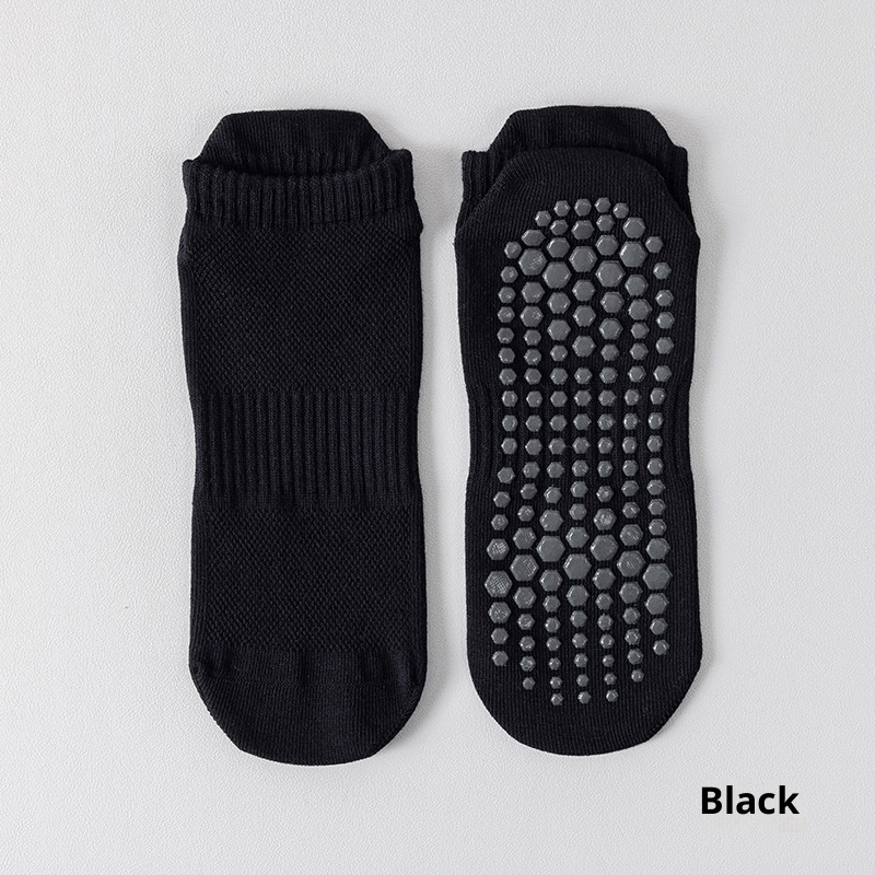 001 Yoga Men Professional Non-Slip Pilates Seamless Short Running Solid Color Cotton Yarn Sports Floor Socks_voghion.com