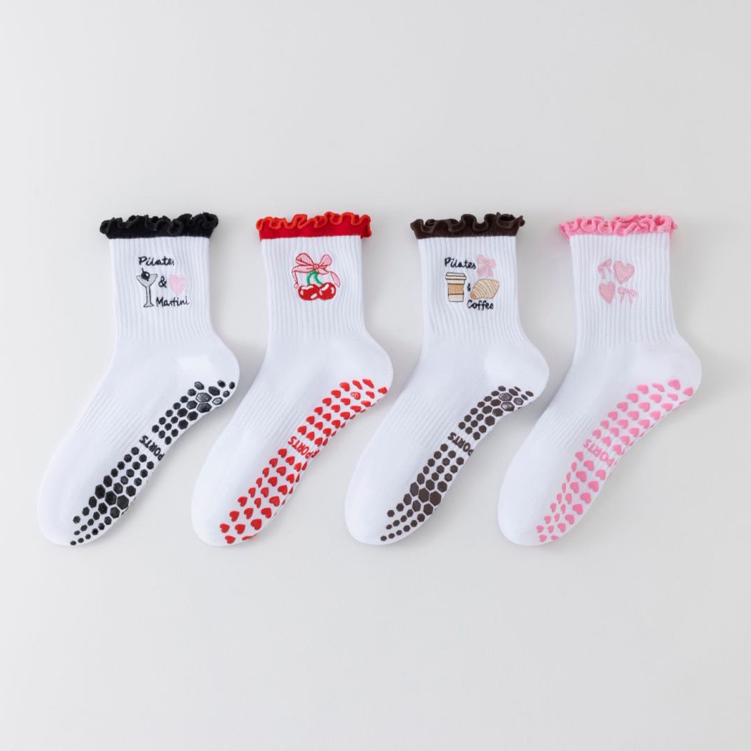 Chaussettes de sport au sol à cinq orteils, antidérapantes et confortables, style professionnel, pour le yoga et le Pilates (modèle 001), avec pantalon requin mi-mollet._voghion.com