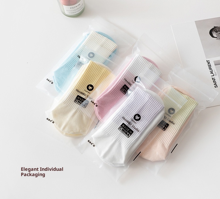 Chaussettes de yoga mi-mollet antidérapantes en silicone, couleur dégradée, pour femmes, idéales pour le fitness, le Pilates et la danse (vente en gros)._voghion.com