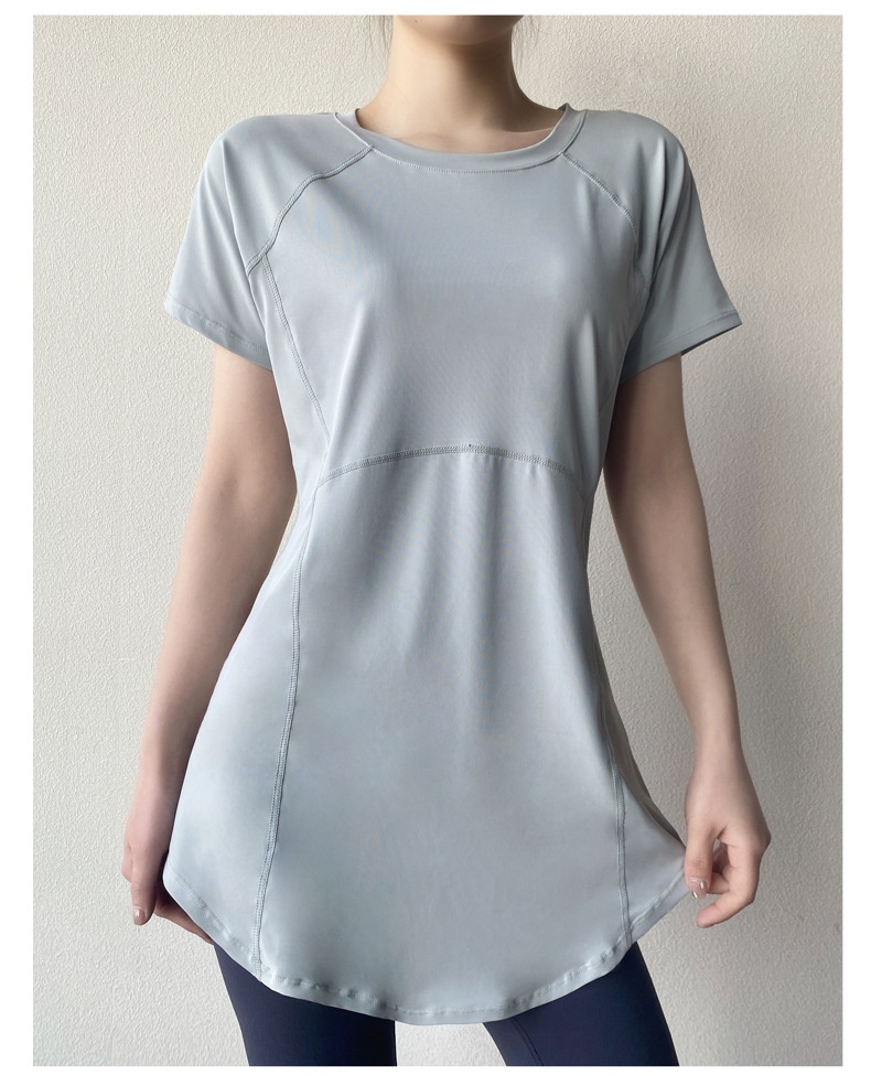 T-shirt de yoga 001 à manches courtes, idéal pour l'été. Coupe mi-longue couvrant les hanches, amincissant, séchage rapide et respirant. Parfait pour le sport et le fitness._voghion.com