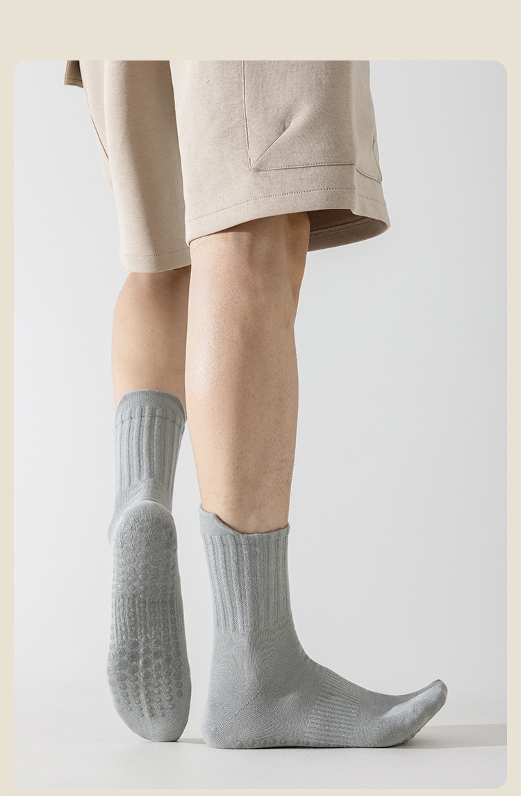 001 Rutschfeste Herren-Yogasocken aus Baumwolle, mittelhoch, schweißabsorbierend, deodorierend, für Pilates, Indoor-Training, geeignet für Erwachsene, Bodensocken_voghion.com