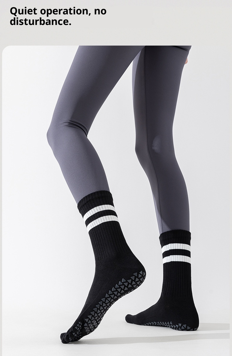 Chaussettes de yoga et de pilates d'intérieur Zhuji pour femmes, en pur coton, à cinq orteils, antidérapantes et tubulaires, avec séparateur d'orteils. Modèle 001._voghion.com