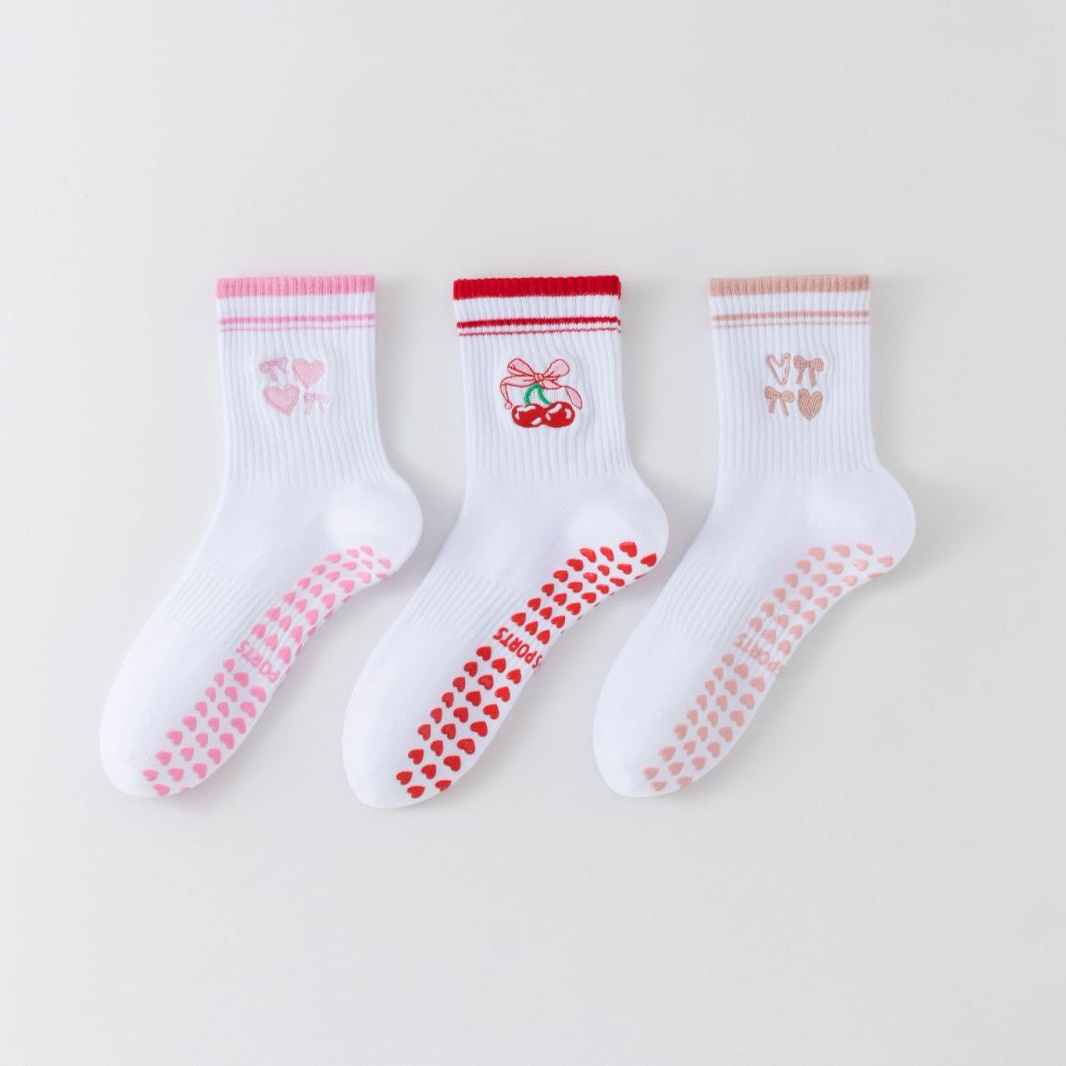 Chaussettes de sport au sol à cinq orteils, antidérapantes et confortables, style professionnel, pour le yoga et le Pilates (modèle 001), avec pantalon requin mi-mollet._voghion.com