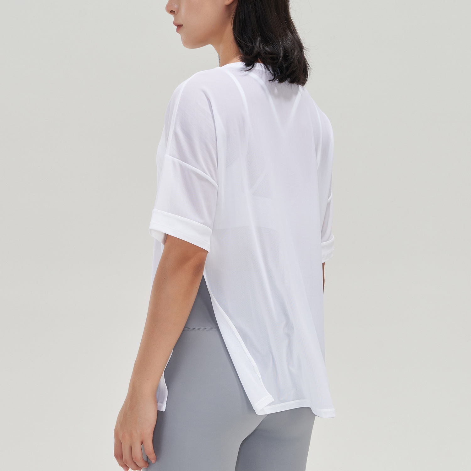 001 Camiseta deportiva de estilo europeo y americano para mujer, holgada, de manga corta, de secado rápido, transpirable, ideal para yoga y running._voghion.com
