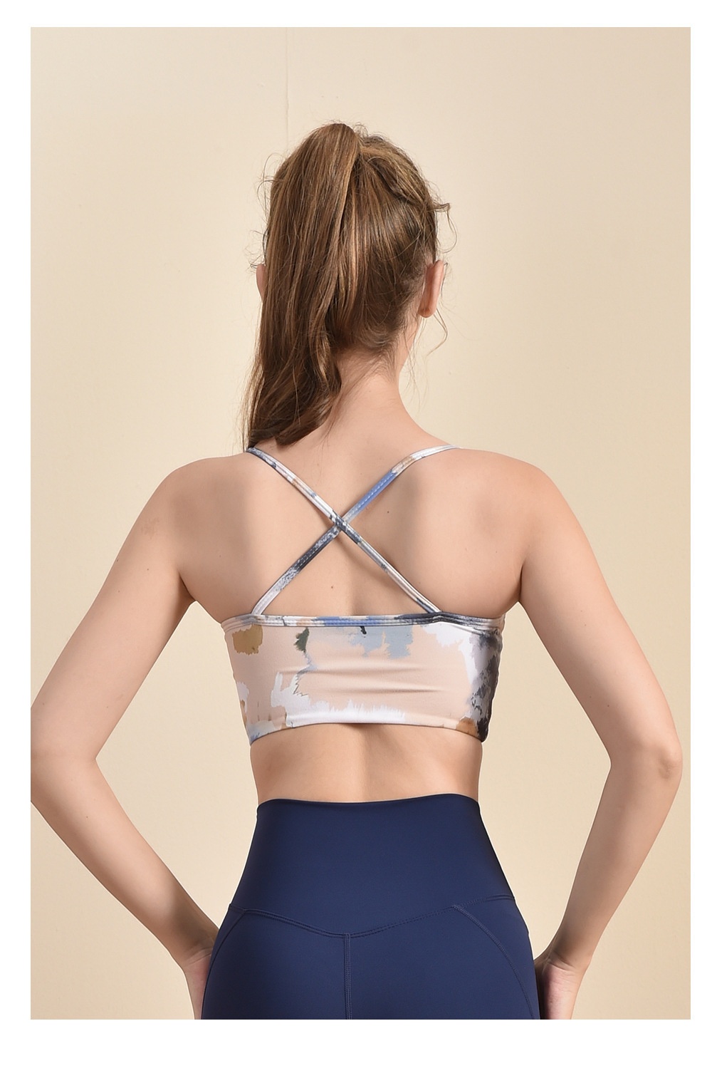 001 New Yoga Wear Fashion National Style Printed Fixed Chest Pad Sports Bra Front Tie Flower Thin Strap Fitness Vest For_voghion.com