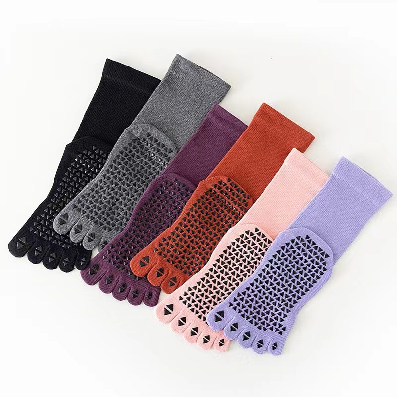 Chaussettes de yoga professionnelles antidérapantes automne-hiver pour femmes, longues et tubulaires, à cinq doigts, pour le fitness et la danse en intérieur._voghion.com