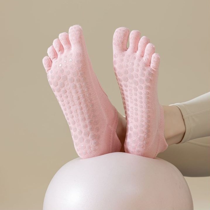 Chaussettes de sport 001 pour femmes, printemps-été, absorbantes, antidérapantes, à cinq orteils, en pur coton, sans dos, idéales pour le yoga, le pilates et le fitness._voghion.com