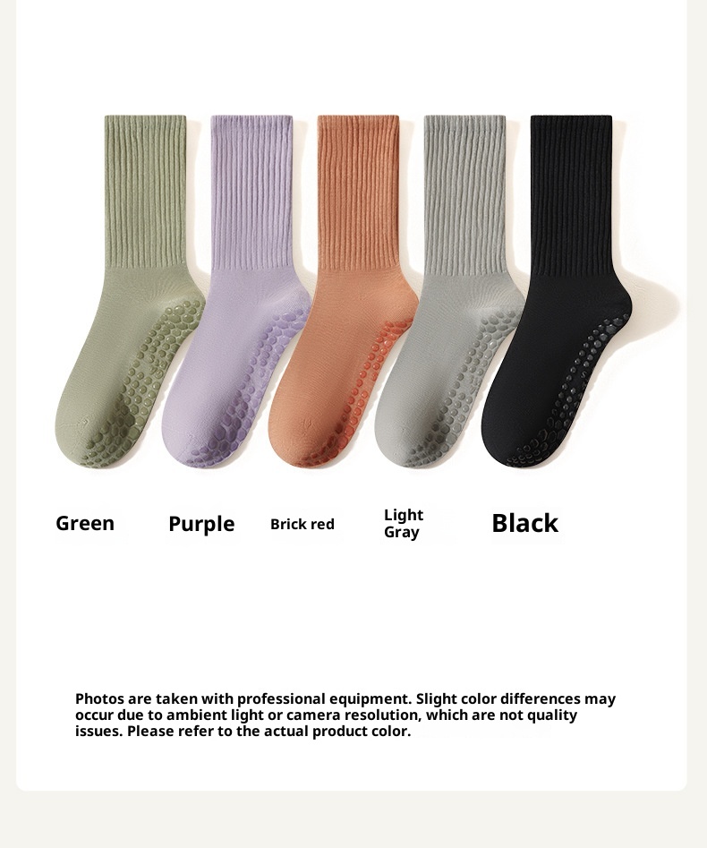 Chaussettes de sport mi-mollet antidérapantes pour femmes, idéales pour le yoga, le fitness et le Pilates. À porter avec un pantalon Shark._voghion.com