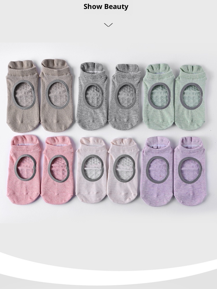 001 2025 Nouvelles chaussettes de sport antidérapantes pour femmes, idéales pour le yoga, le pilates et le Pilates, en silicone, pour l'automne et l'hiver. Vente en gros._voghion.com