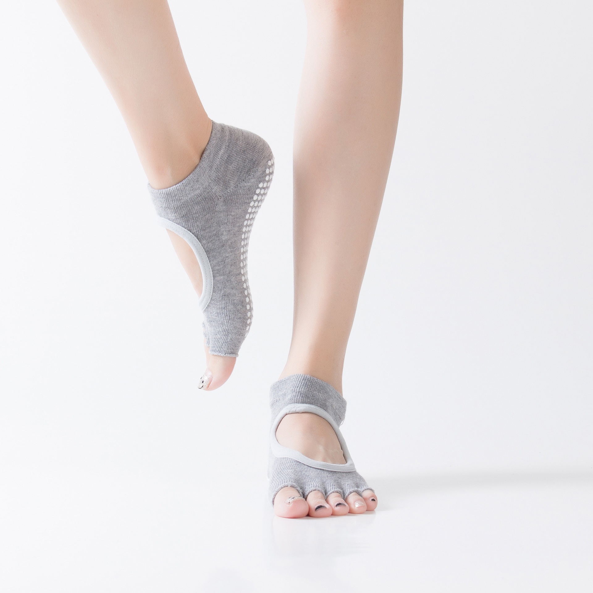 001 Manufacturer Wholesale Perforated Glue Yoga Non-Slip Foot Protection Pull-On Women's Toe Open Back Five-Toe Socks_voghion.com