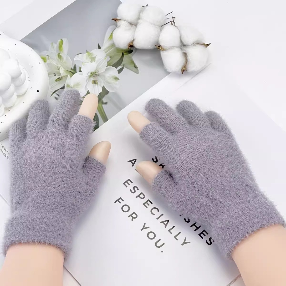 ActiveGo Winter Warm Plush Thickened Cold-Proof Student Two-Finger Exposed Outdoor Cycling Skiing Gloves_voghion.com