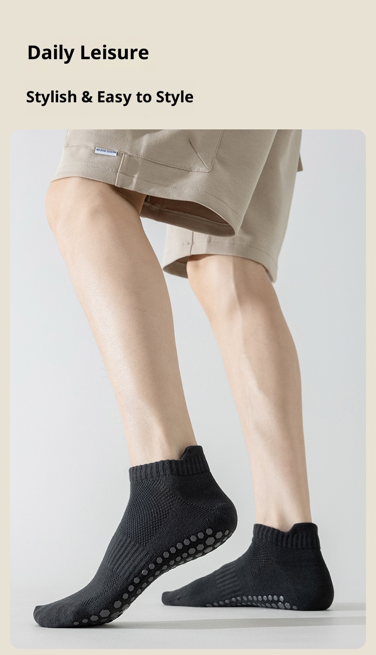 001 Yoga Men Professional Non-Slip Pilates Seamless Short Running Solid Color Cotton Yarn Sports Floor Socks_voghion.com