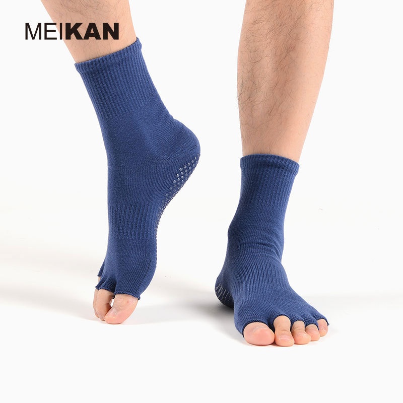 001 MEIKAN Men's Open Toe Yoga Mid-Calf Non-Slip Five-Toe Indoor Pilates Fitness Exercise Floor Socks_voghion.com