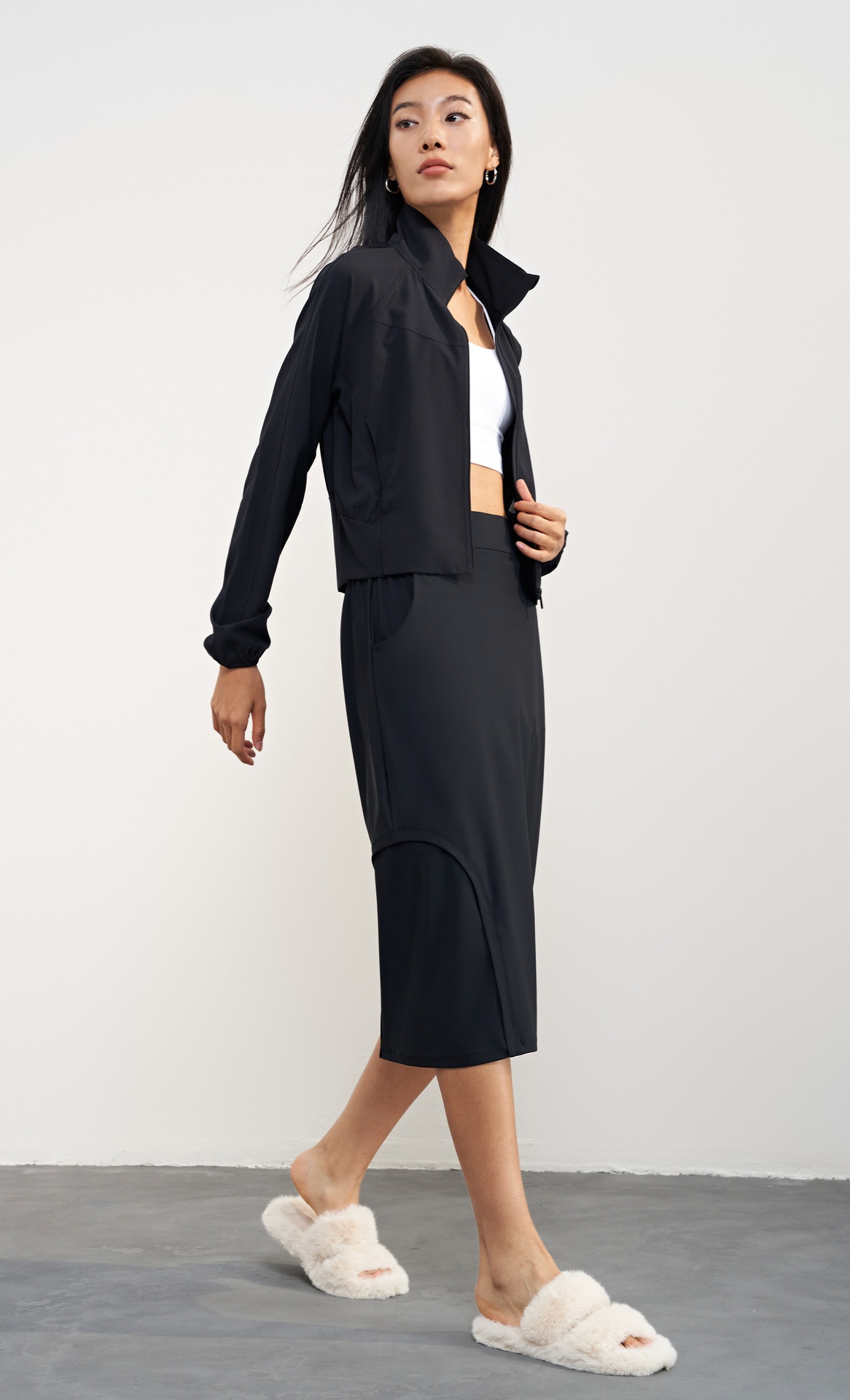 Chemise d'été ActiveGo UPF50+ à col montant tissée pour femme, veste courte amincissante de protection solaire pour l'extérieur, vêtements de sport amples pour le yoga_voghion.com