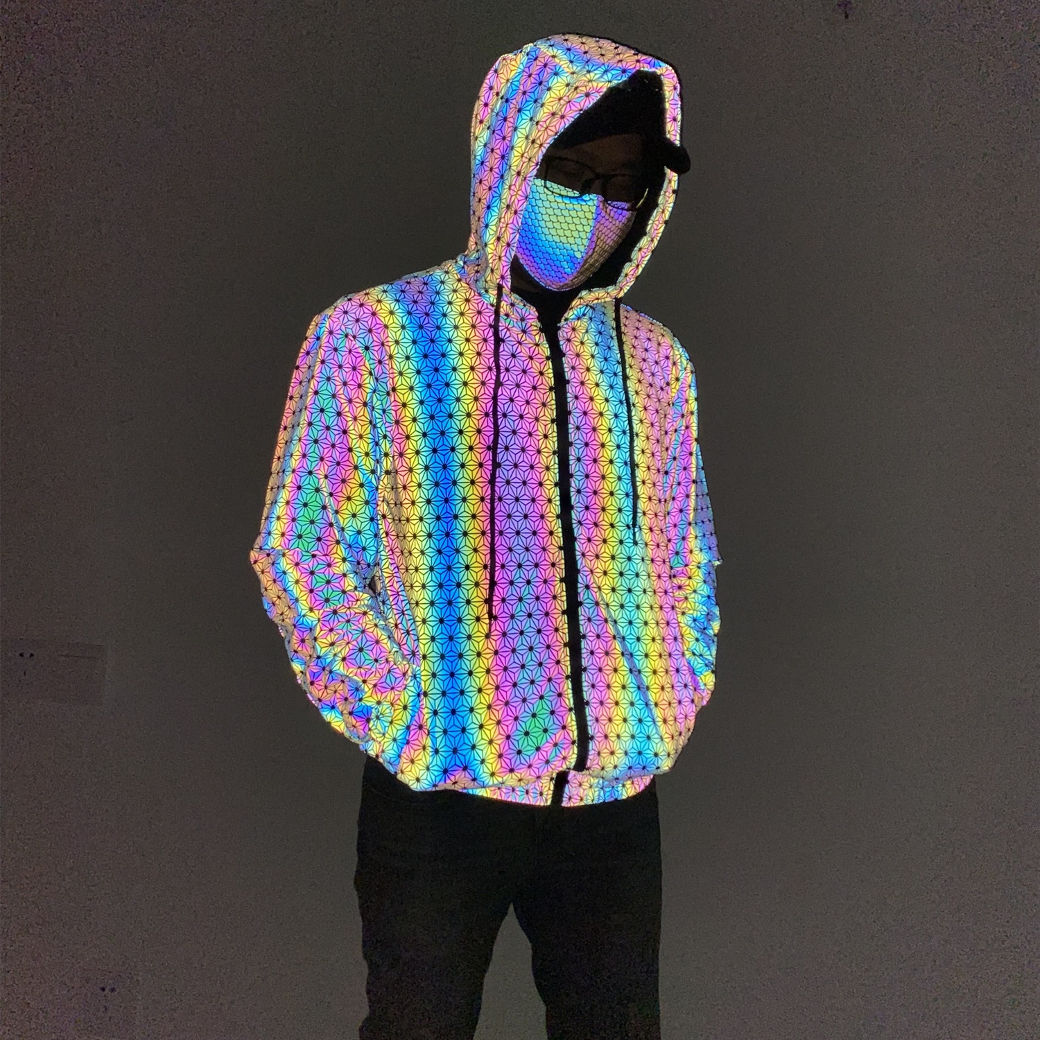 ActiveGo ActiveGo 2025 New Geometric Pattern Colorful Reflective European And American Knitted Breathable Rainbow Color Luminous Jacket_voghion.com