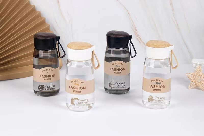 001 Spazio Uomini e Donne Studenti Sport Tè Portatile Anti-caduta All'aperto Piccolo Carino Casual Tazza d'Acqua in Plastica_voghion.com