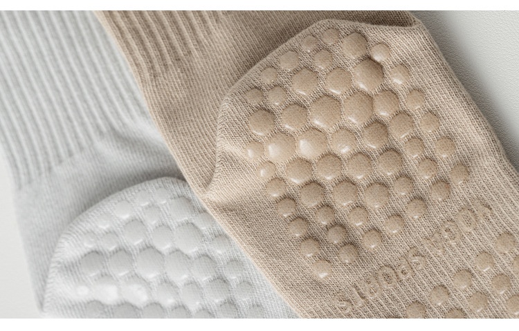 Chaussettes de sport professionnelles en pur coton, mi-mollet, pour femmes, idéales pour le yoga, l'automne et l'hiver. 001 Yoga, mi-mollet, fitness, danse, pilates, antidérapantes._voghion.com