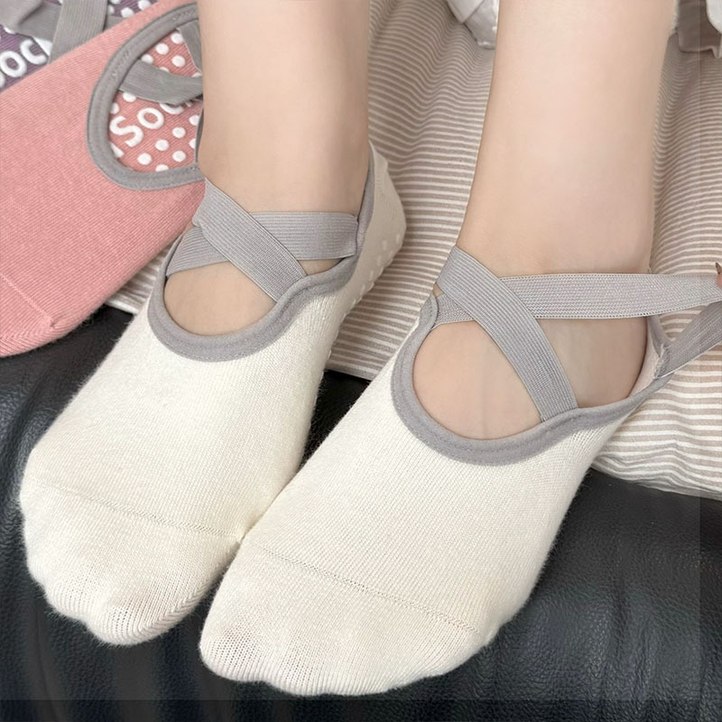 Chaussettes de sport pour femmes, modèle Yoga Pilates 001, fines, en coton, antidérapantes, sans déport du talon, idéales pour le sport et le fitness._voghion.com