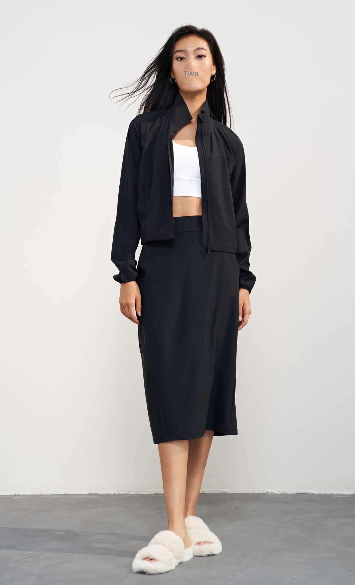 Chemise d'été ActiveGo UPF50+ à col montant tissée pour femme, veste courte amincissante de protection solaire pour l'extérieur, vêtements de sport amples pour le yoga_voghion.com