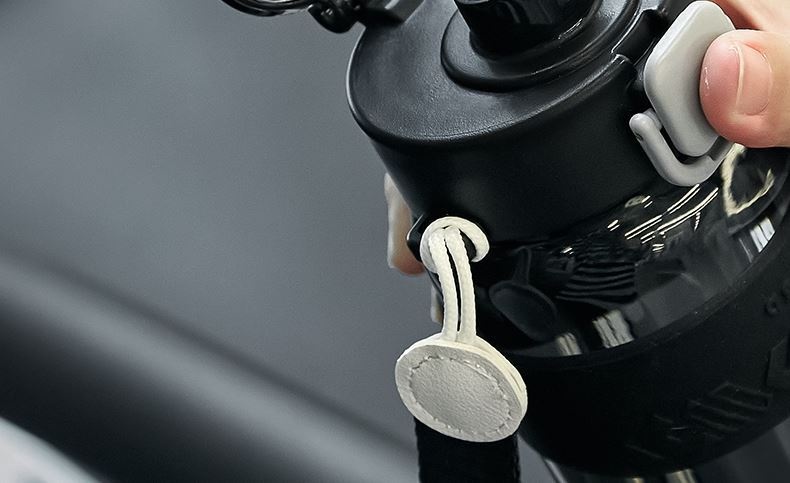 001 Grande capacità di acqua anti-caduta resistente alle alte temperature per studenti 2025 Nuovo portatile da viaggio per sport all'aria aperta Tazza di plastica_voghion.com