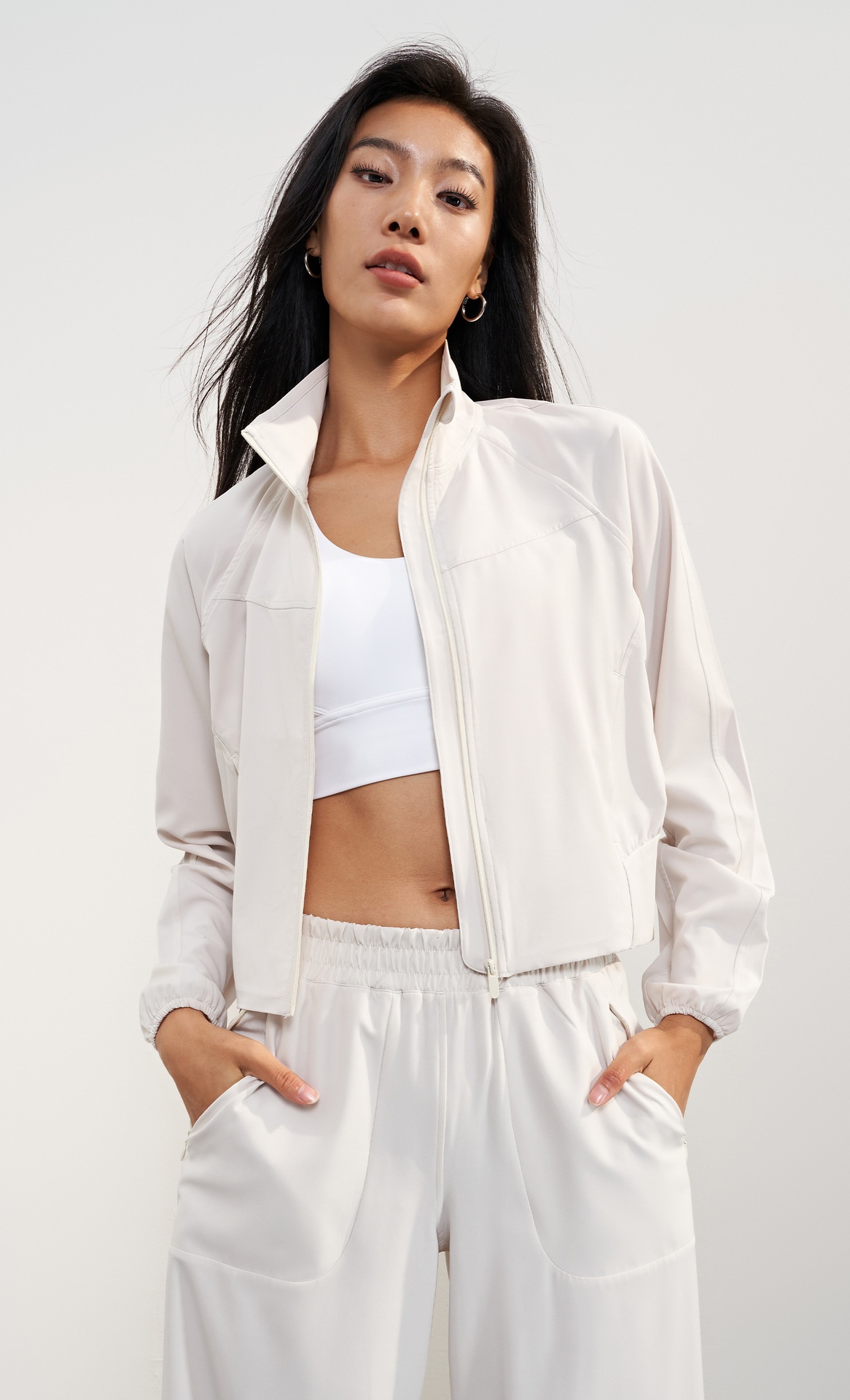 Chemise d'été ActiveGo UPF50+ à col montant tissée pour femme, veste courte amincissante de protection solaire pour l'extérieur, vêtements de sport amples pour le yoga_voghion.com