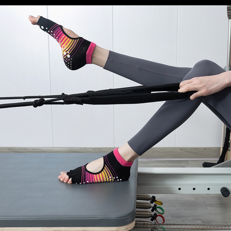 001 New Color Block Backless Five-Toe Professional Yoga Women Non-Slip Fitness Sports Pilates Dance Socks Wholesale_voghion.com