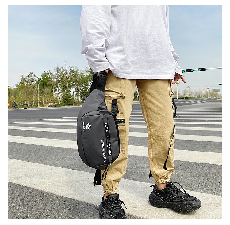 001 Casual Trendy Waist For Men New Multi-purpose Cashier Phone Crossbody Outdoor Lightweight Travel Chest Bag Wholesale_voghion.com